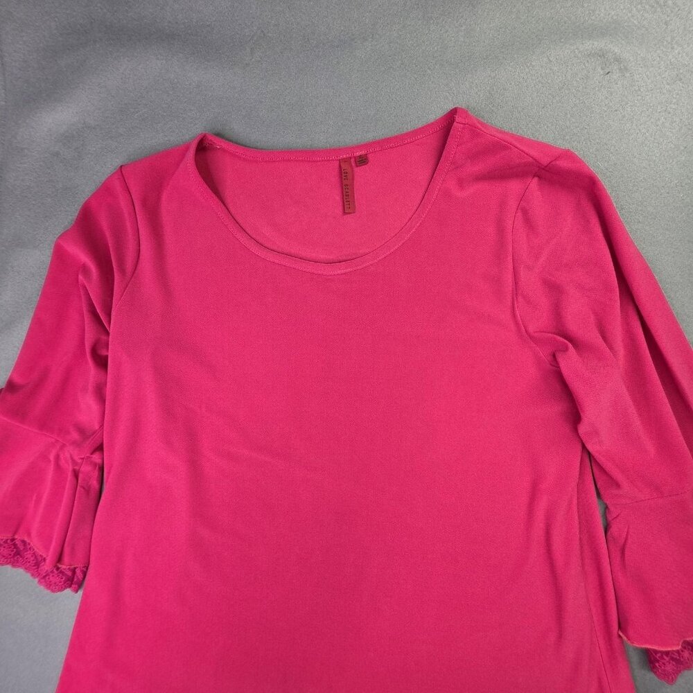 Love Scarlett Shirt Womens XL Pink Bell Sleeve Lace Trim Stretch Pullover Top - Picture 4 of 11